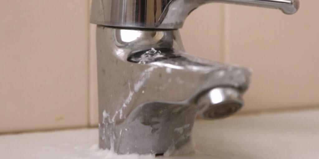 Come eliminare il calcare dai rubinetti