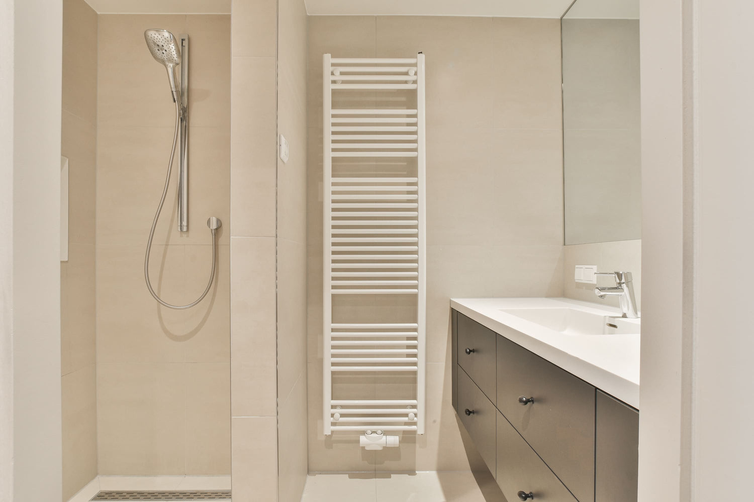 Colonna doccia: guida completa per scegliere il modello giusto per il tuo bagno