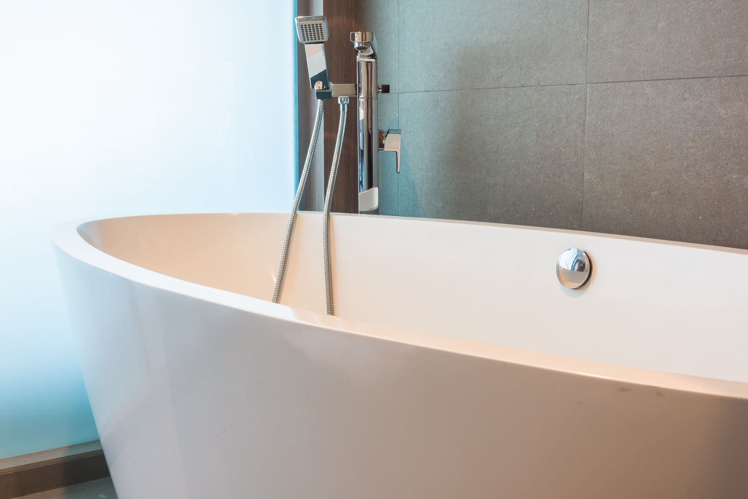Guida Completa: come scegliere la Vasca da Bagno adatta al tuo spazio