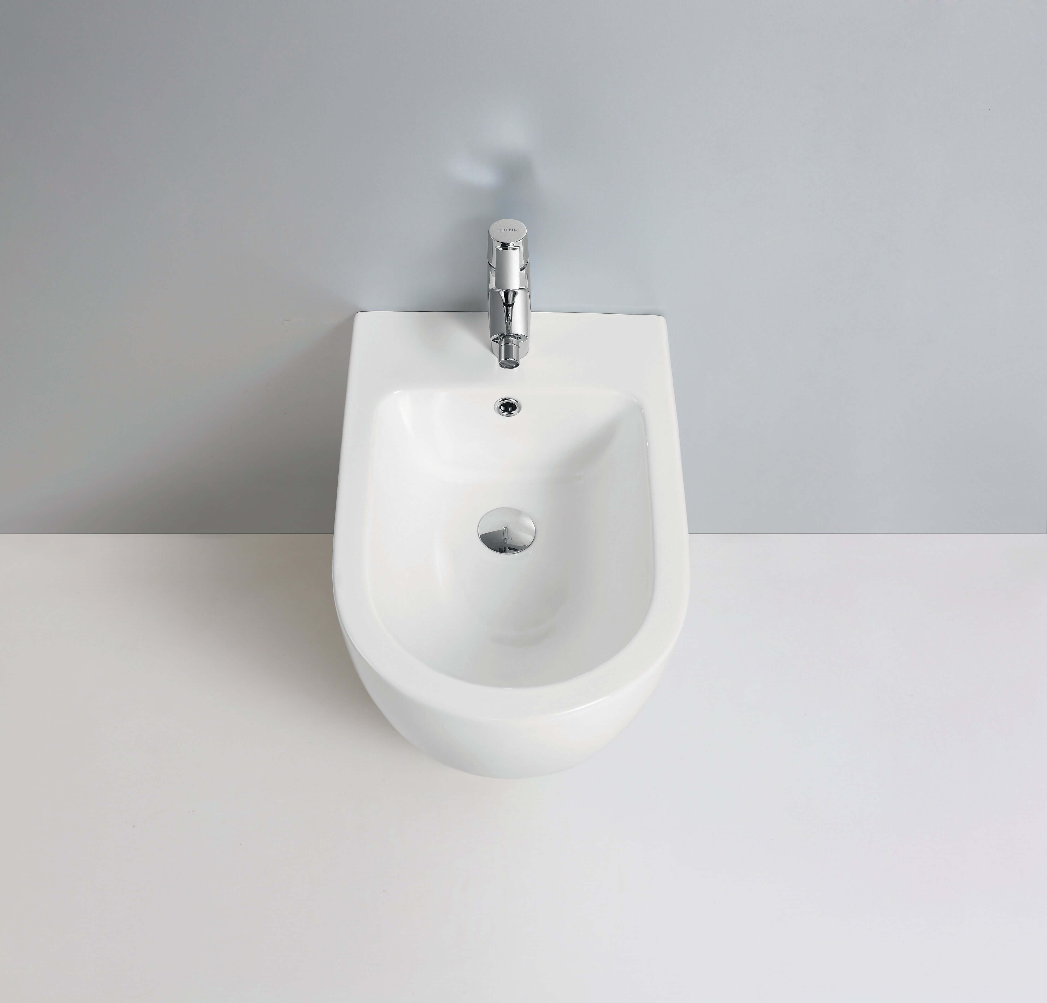 Sanitari filomuro in ceramica bianco lucido vaso rimless scarico a vortice | Florida