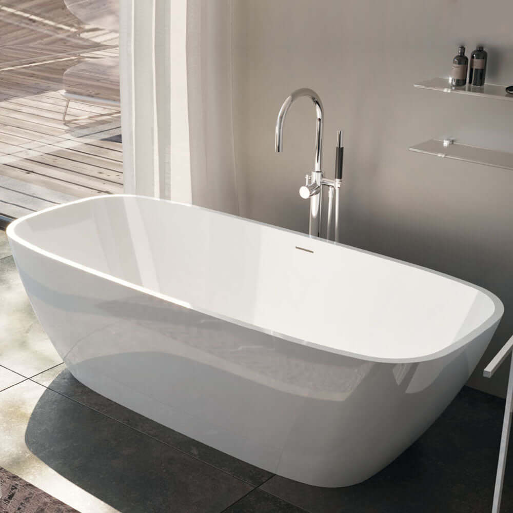 Vasca da bagno freestanding in solid surface bianco opaco o bianco lucido Mod. Brio Treesse Arcshop