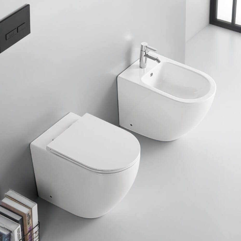 Sanitari filomuro in ceramica bianco lucido vaso rimless scarico a vortice | Florida