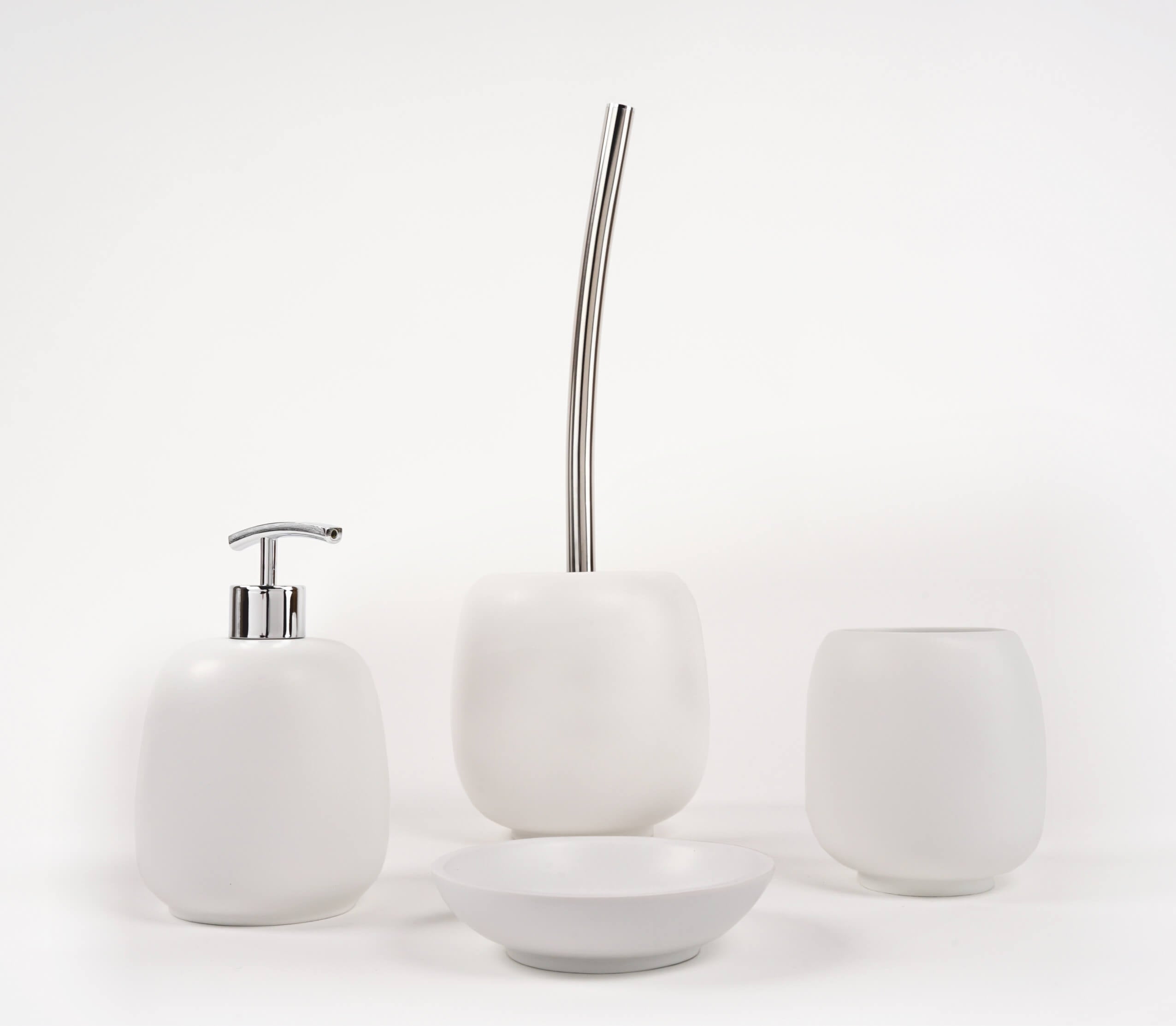 Set dispenser portarotolo scopino e potrasapone in resina bianca Afra di Metaform 4 pezzi Arcshop