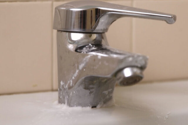 Come eliminare il calcare dai rubinetti